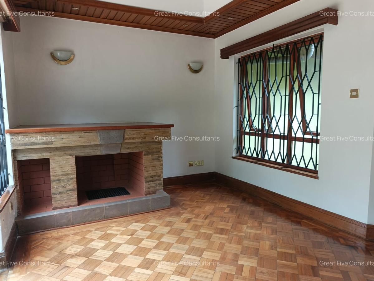 4 Bed Villa with En Suite in Runda - 11