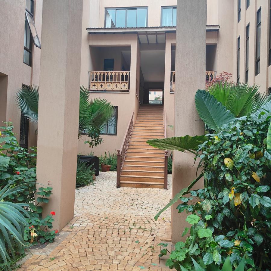 3 Bed Apartment with En Suite at Spring Valley - 17