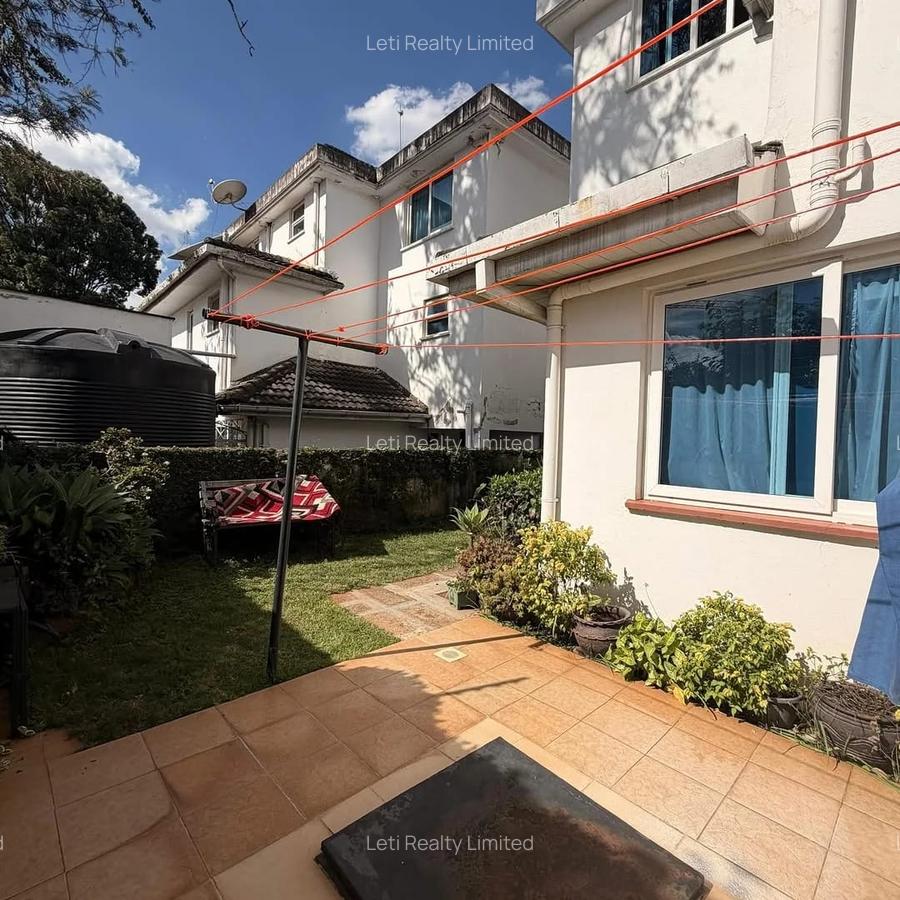 4 Bed Townhouse with En Suite in Lavington - 2