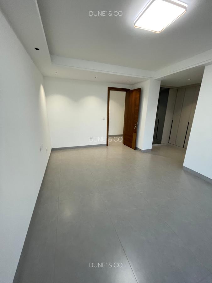 Serviced 3 Bed Apartment with En Suite in Westlands Area - 10