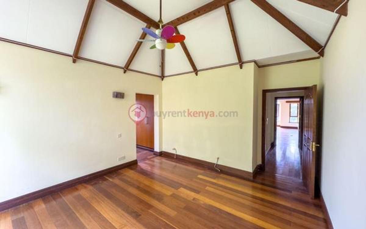 4 Bed House with En Suite at Kitisuru - 12