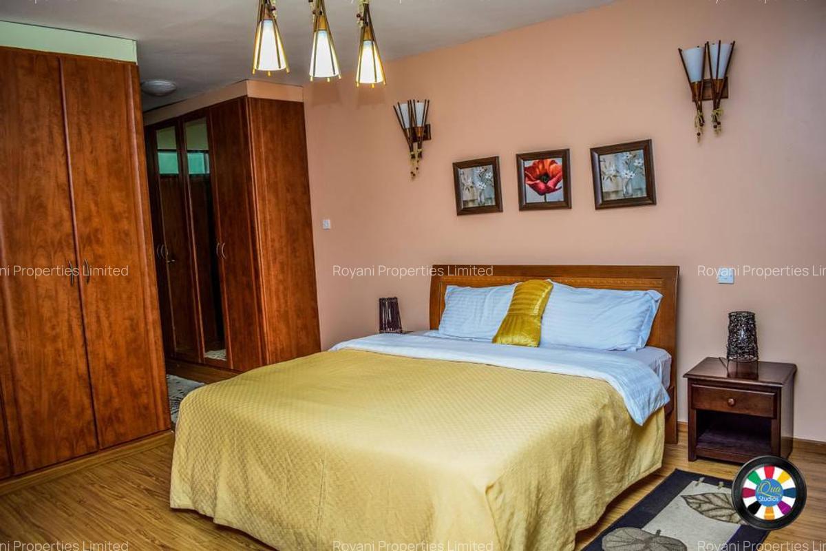 Furnished 4 Bed Apartment with En Suite in Riverside - 12