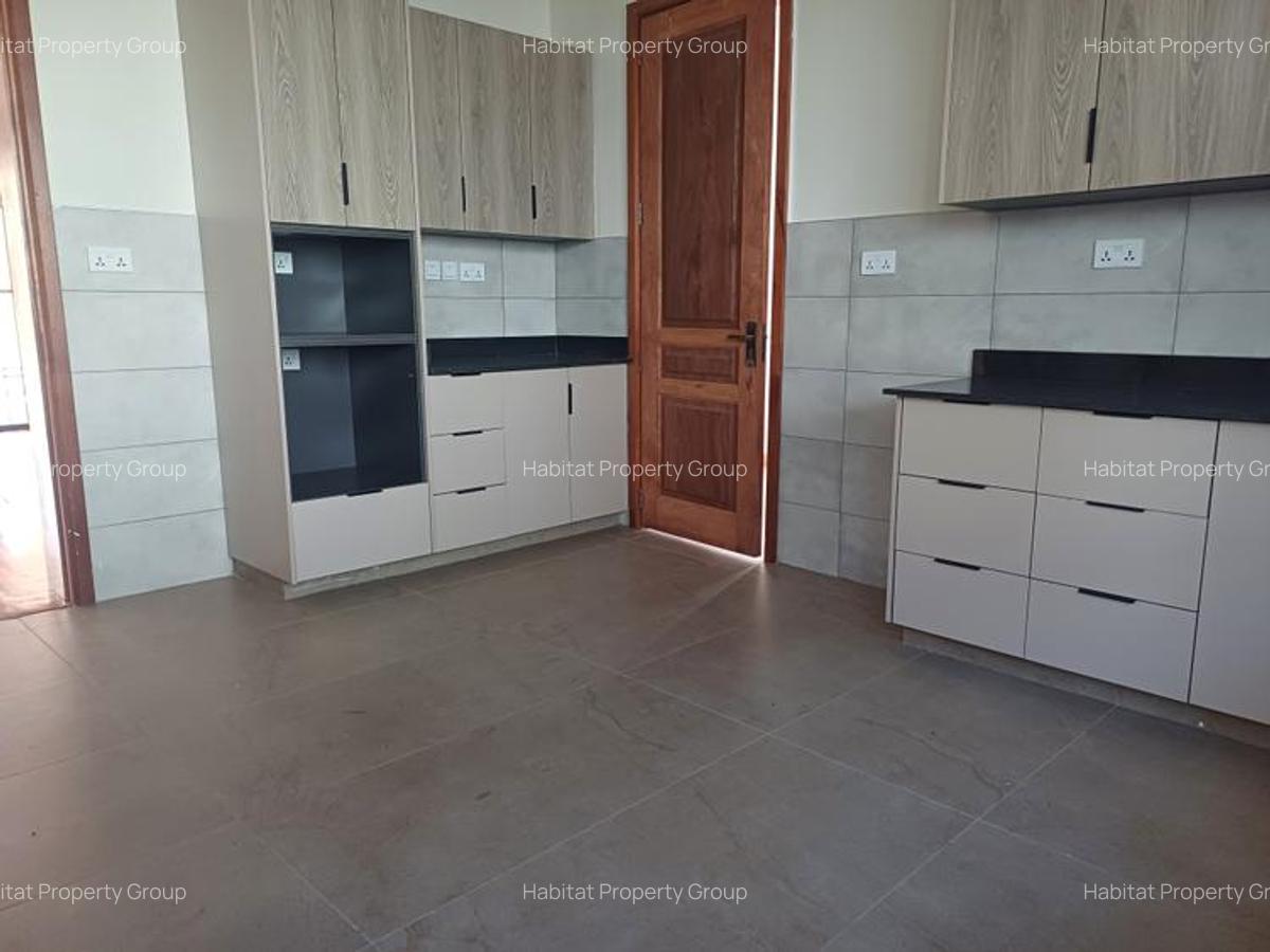 6 Bed Townhouse with En Suite in Loresho - 5