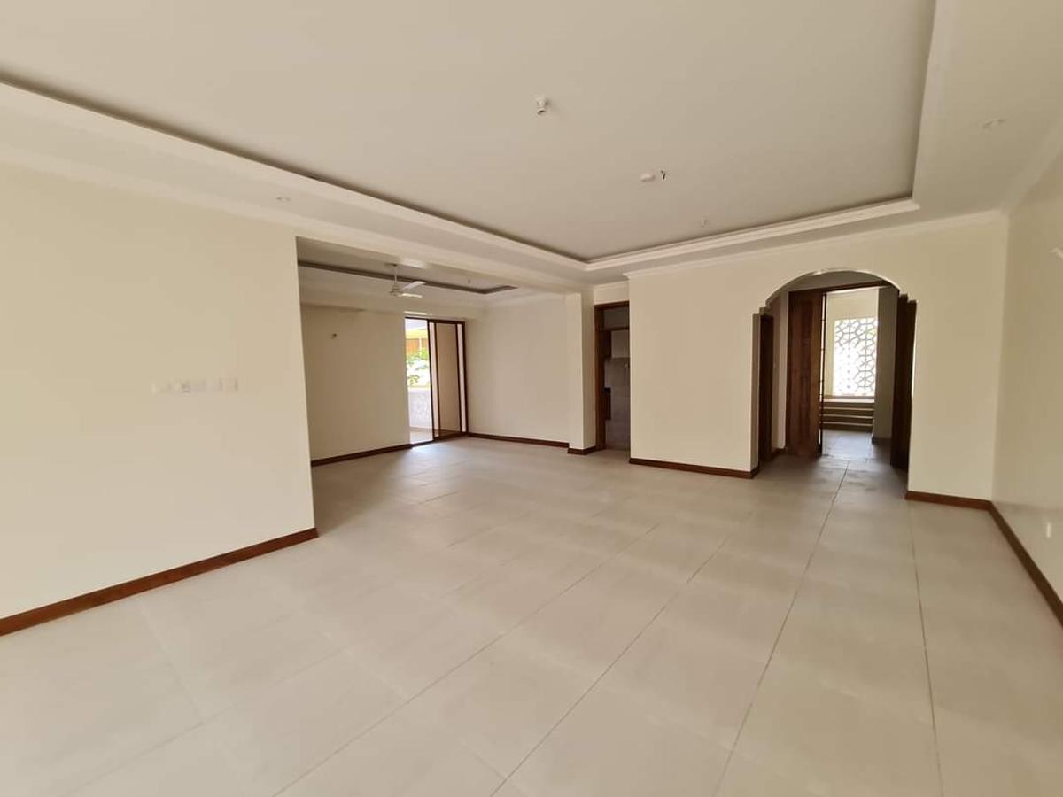 3 Bed Apartment with En Suite at Nyali - 6