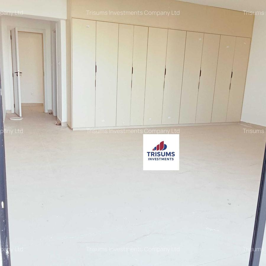 4 Bed Apartment with En Suite in Spring Valley - 14