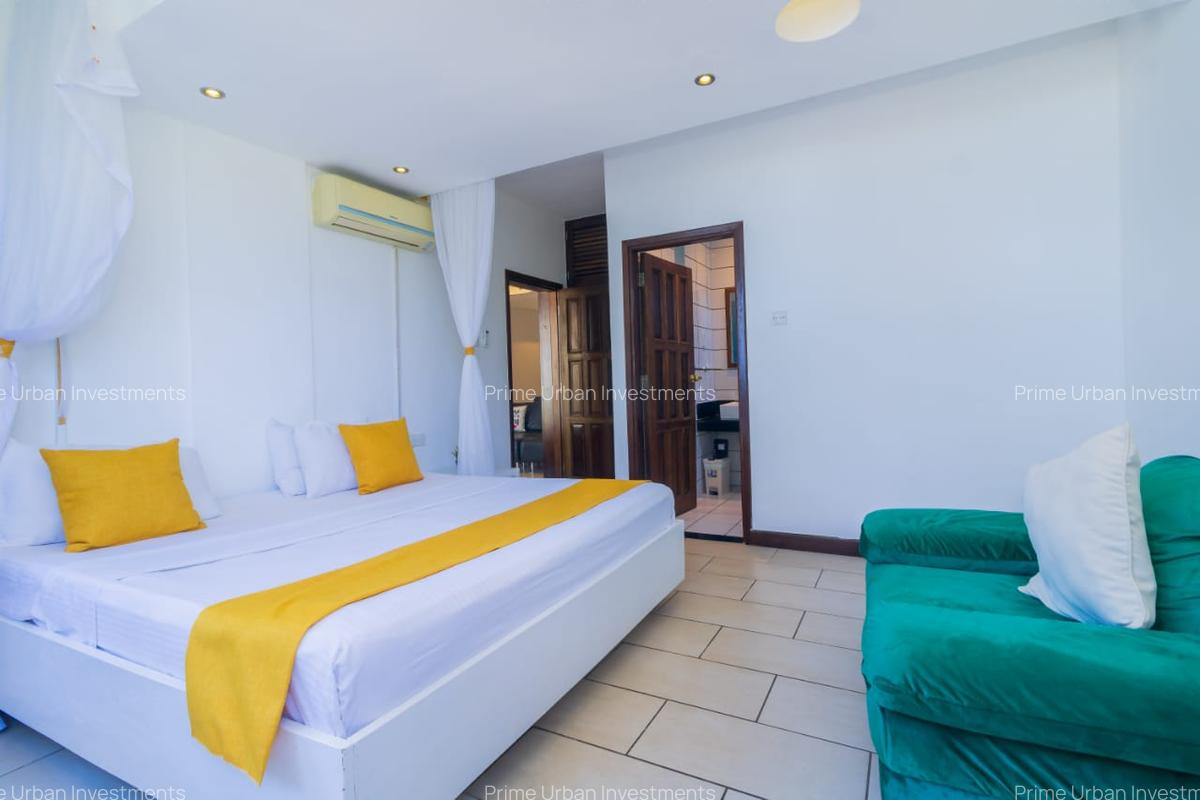 Serviced 3 Bed Apartment with En Suite in Shanzu - 12