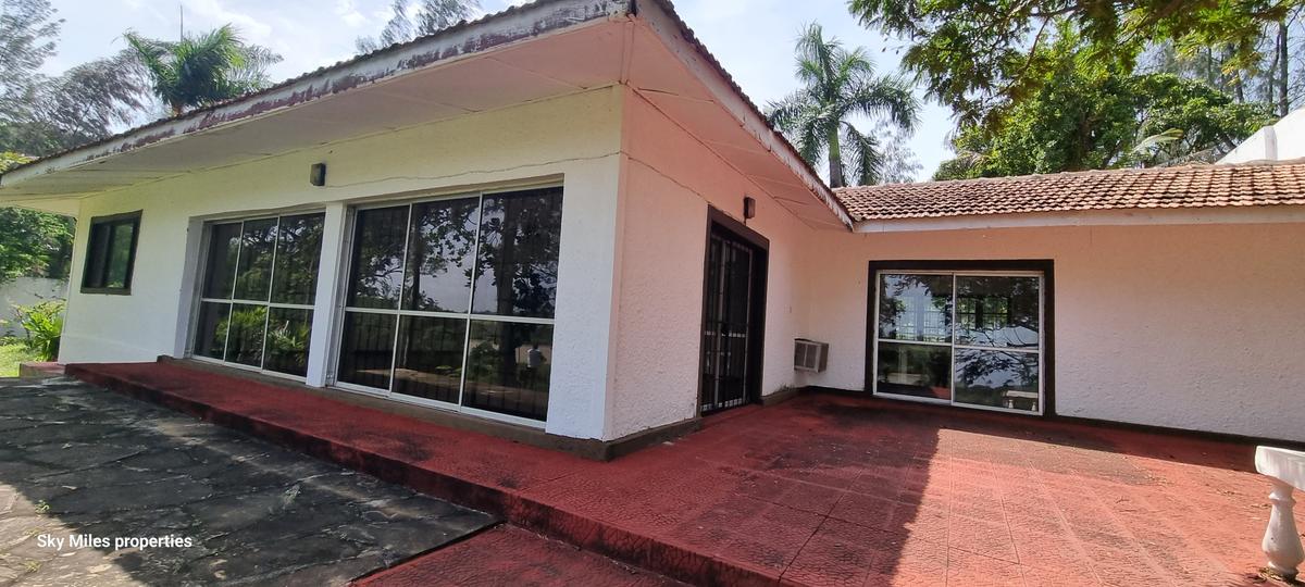 4 Bed Villa with En Suite at Mtwapa - 15