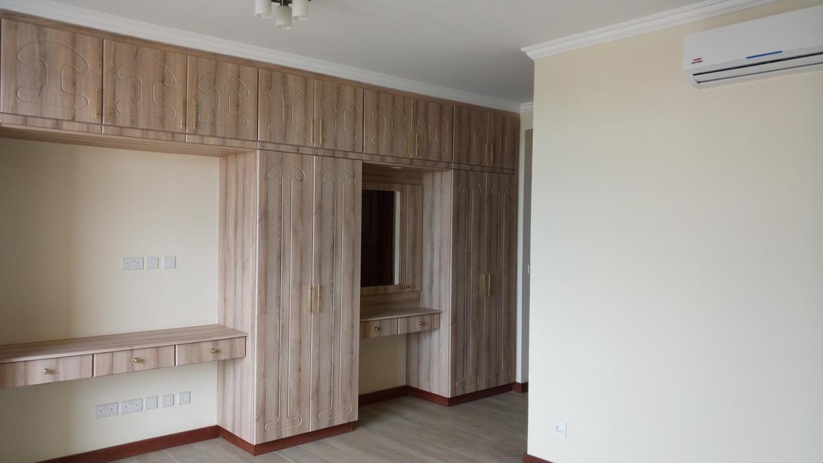 4 Bed Apartment with En Suite at Parklands Estate - 7