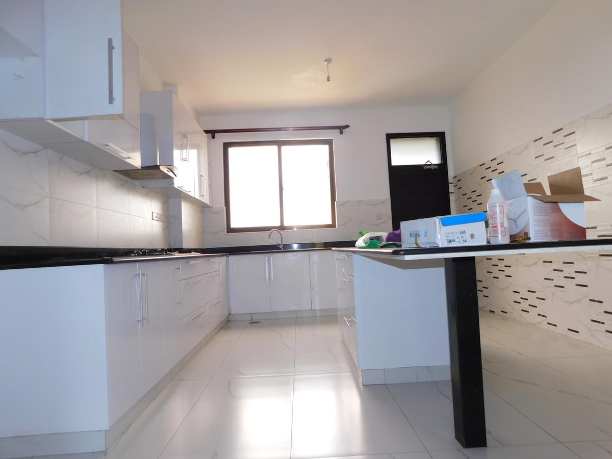 4 Bed Apartment at Nyali - 10