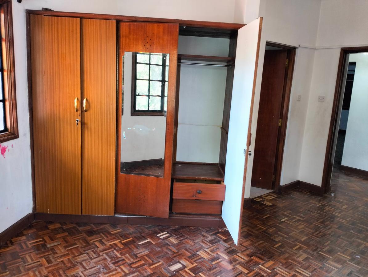 5 Bed Townhouse with En Suite in Lavington - 7