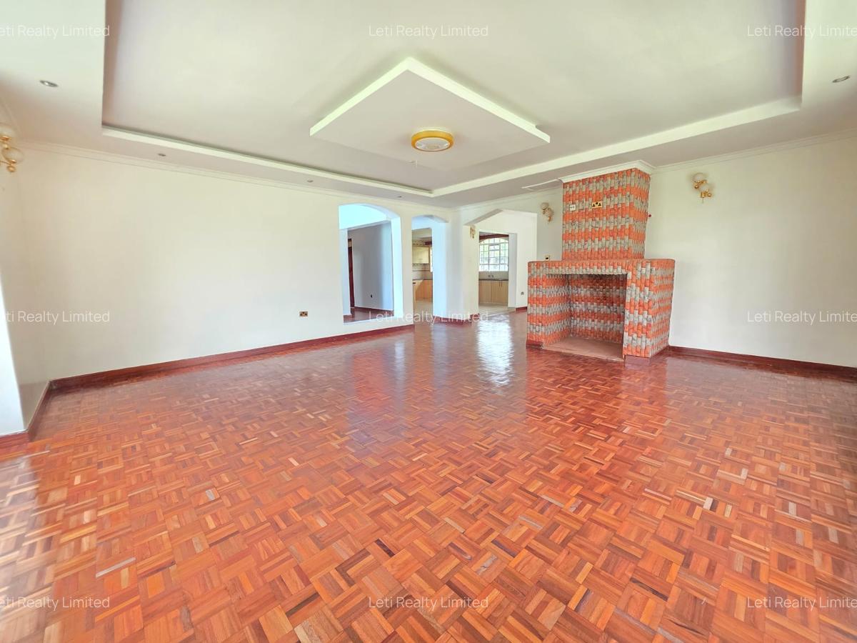 5 Bed House with En Suite in Runda - 8