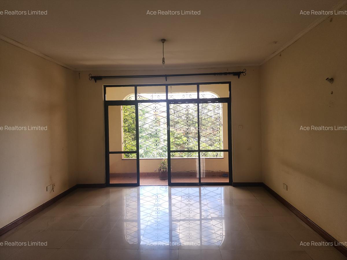 3 Bed Apartment with En Suite at Near Mp Shah Hospital - 5