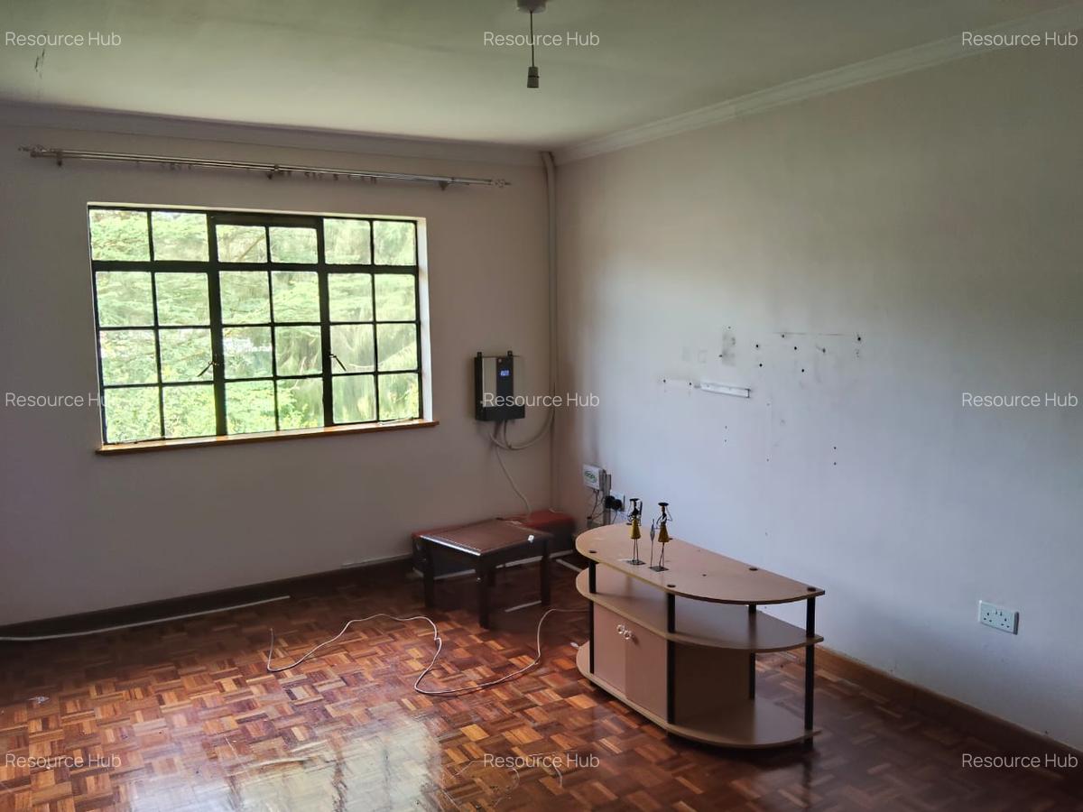 4 Bed House with En Suite in Karen - 8