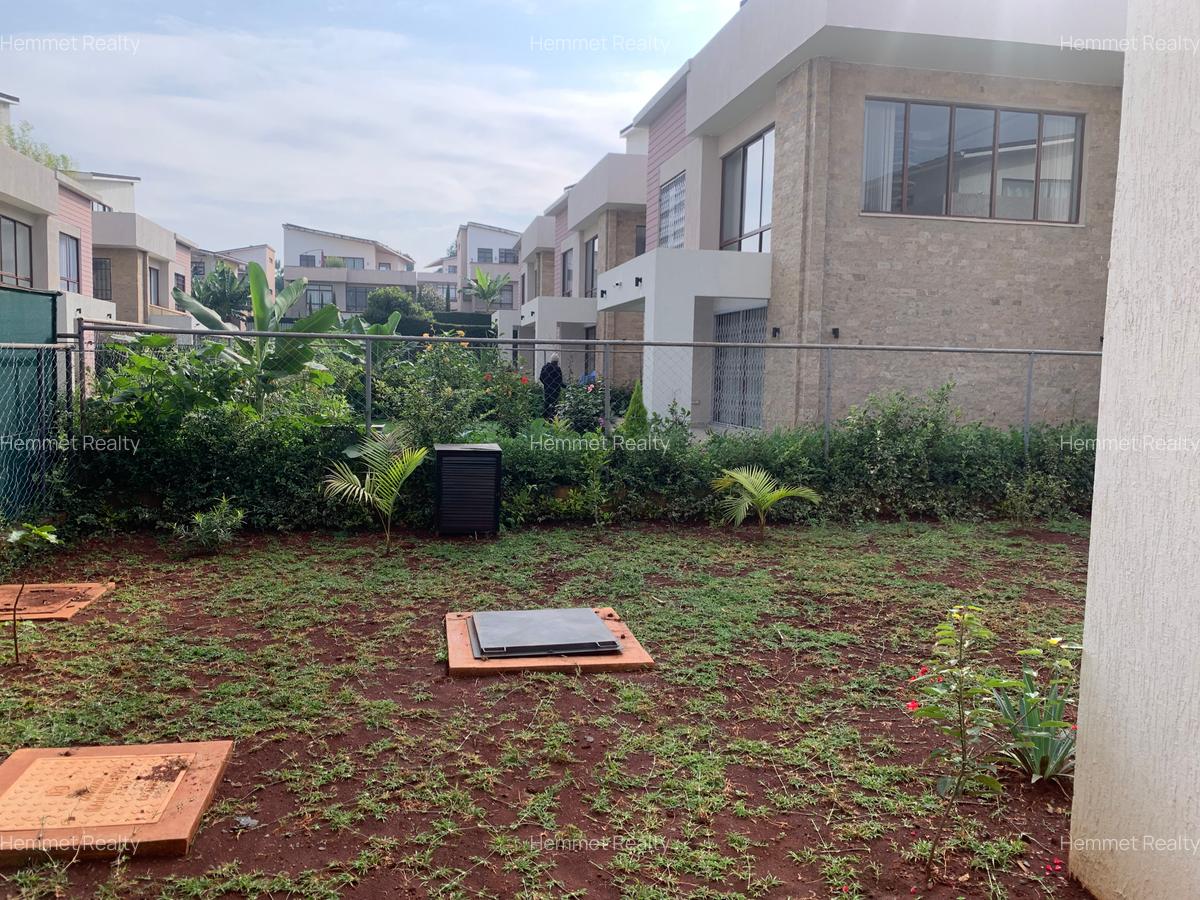 4 Bed Townhouse with En Suite in Runda - 13