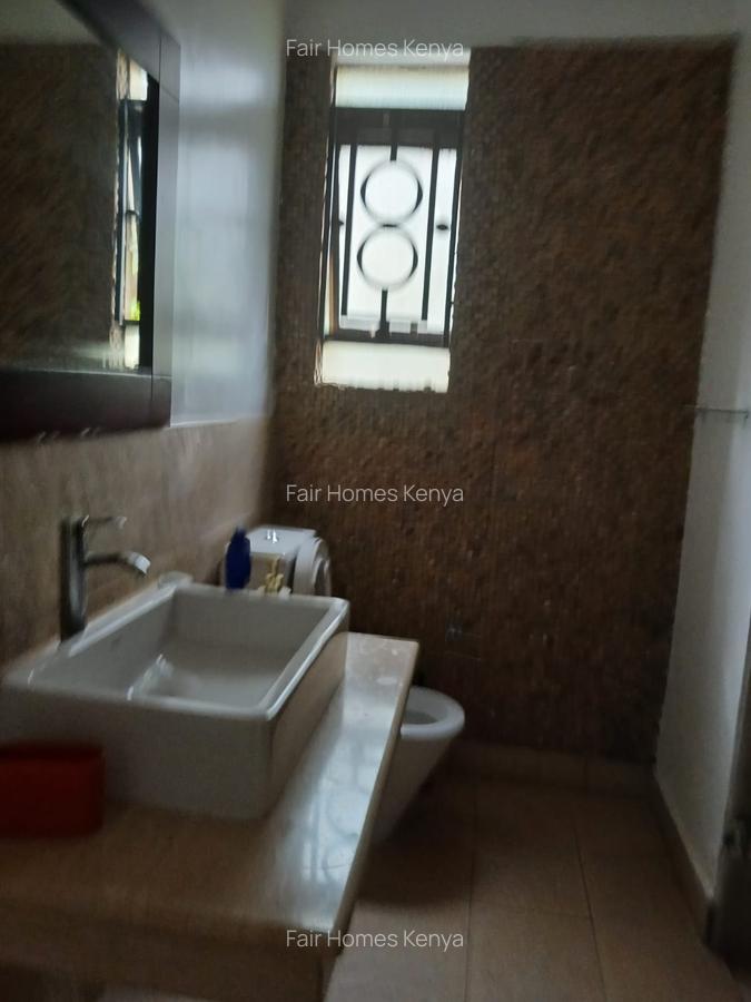 5 Bed Townhouse with En Suite at Lavington Green - 8