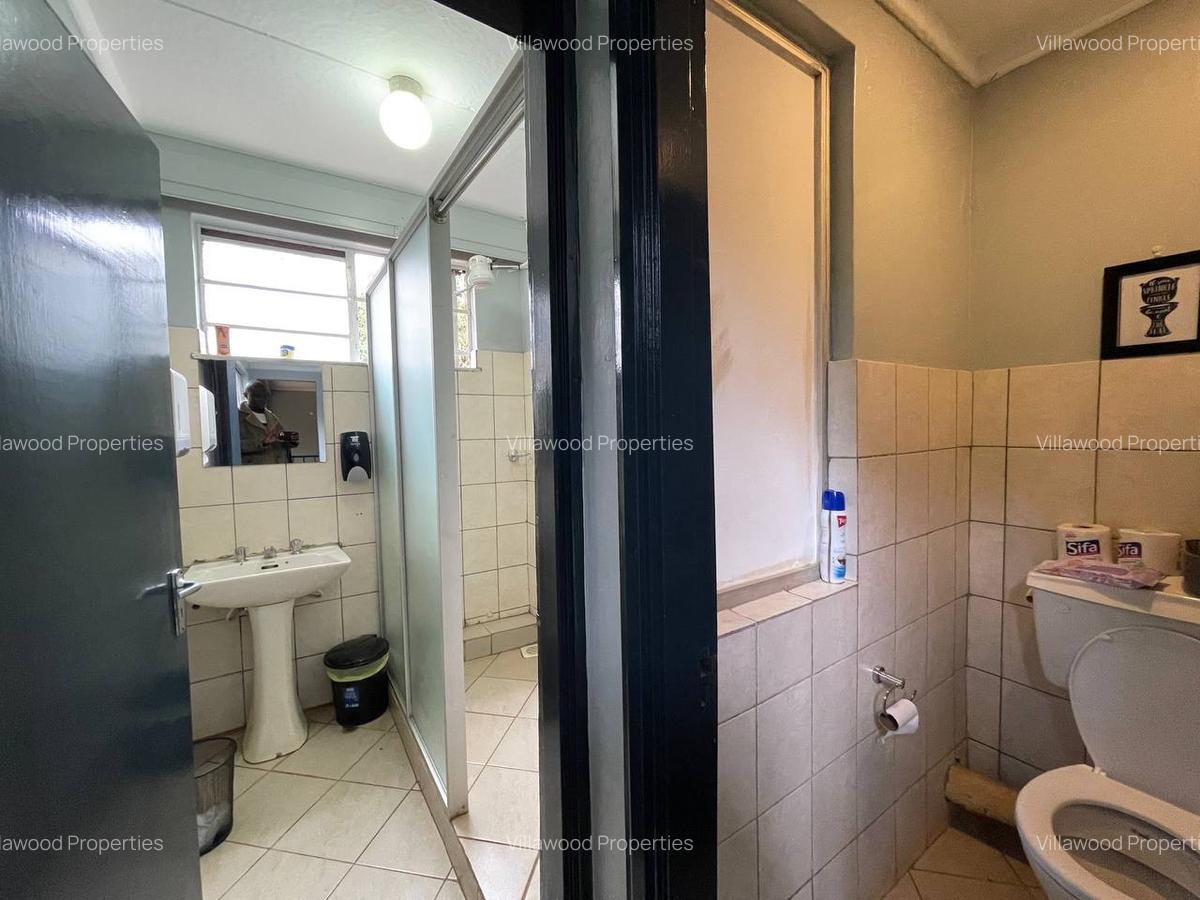 Commercial Property with Parking in Lavington - 10