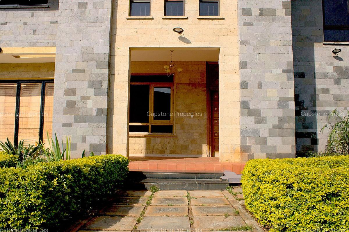 4 Bed Townhouse with En Suite in Runda - 2