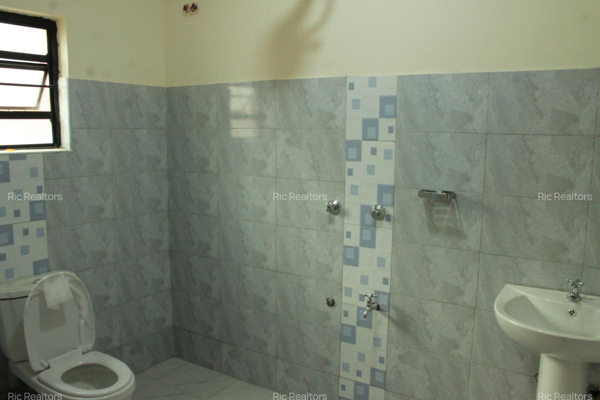 4 Bed Townhouse with En Suite at Magadi Road - 16