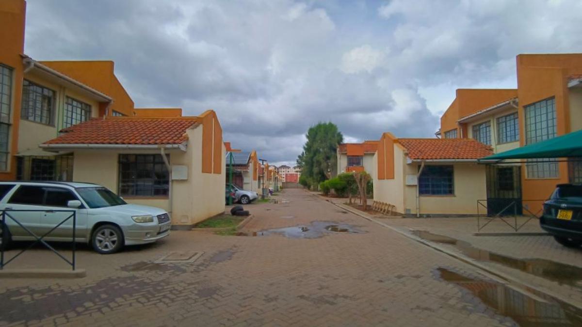 3 Bed Townhouse with En Suite at Syokimao Estate - 15