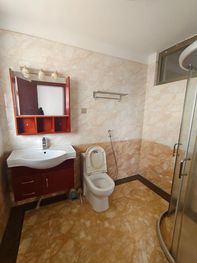 3 Bed Apartment with Swimming Pool in Kilimani - 14