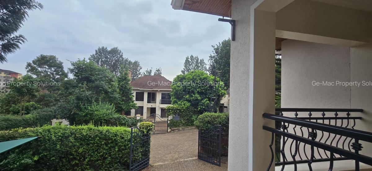 4 Bed House with En Suite in Kiambu Road - 11