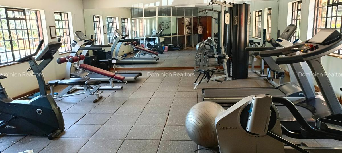 Serviced 3 Bed Apartment with En Suite in Westlands Area - 12