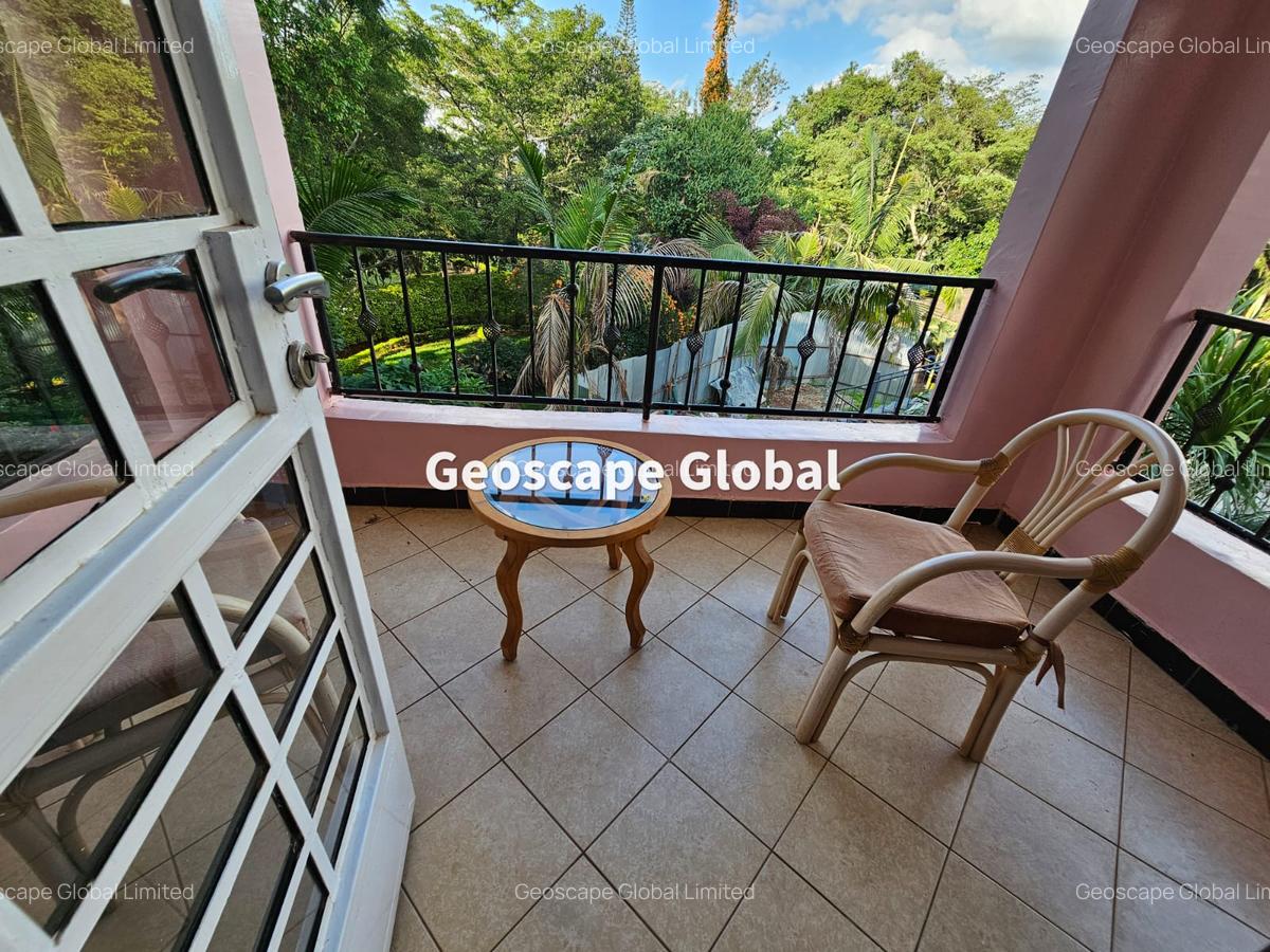 Furnished 2 Bed Apartment with En Suite in Rosslyn - 6