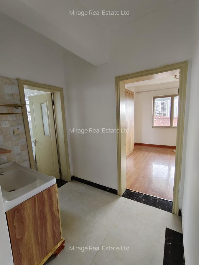3 Bed Apartment with En Suite in Kileleshwa - 10