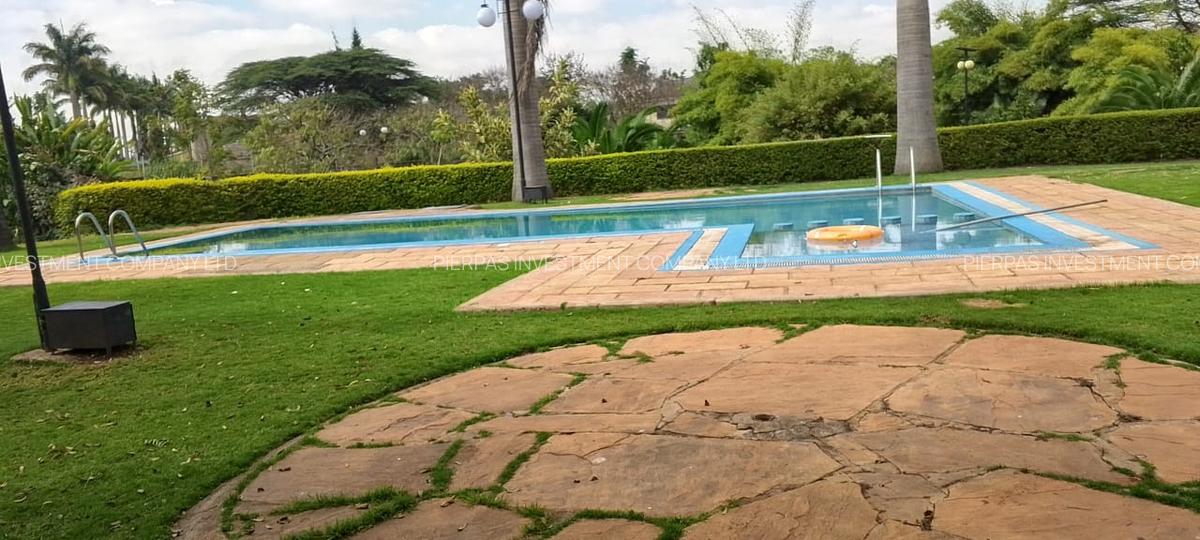 4 Bed Townhouse with En Suite in Garden Estate - 9