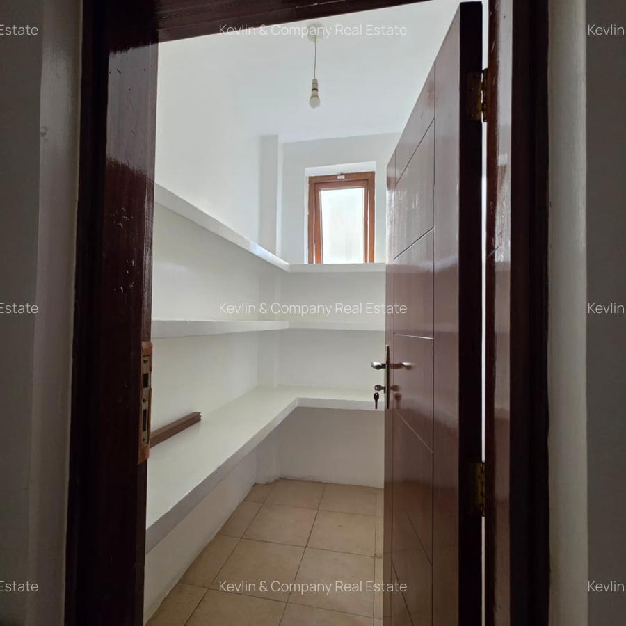 4 Bed Apartment with En Suite in Lavington - 5