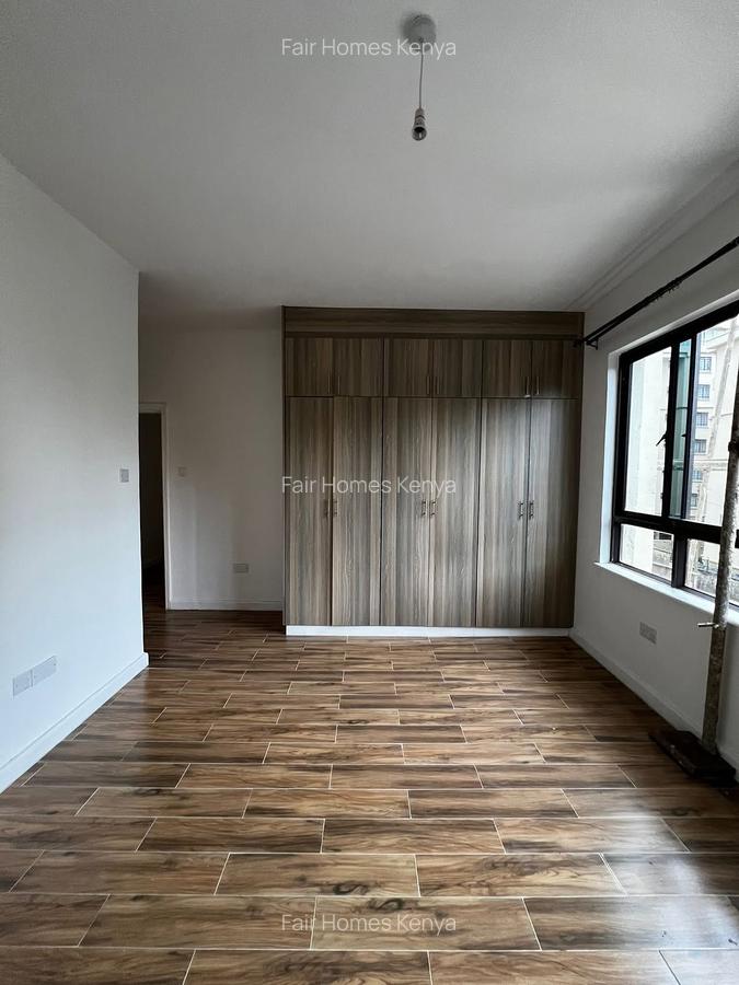 3 Bed Apartment with En Suite at Hatheru Road - 7