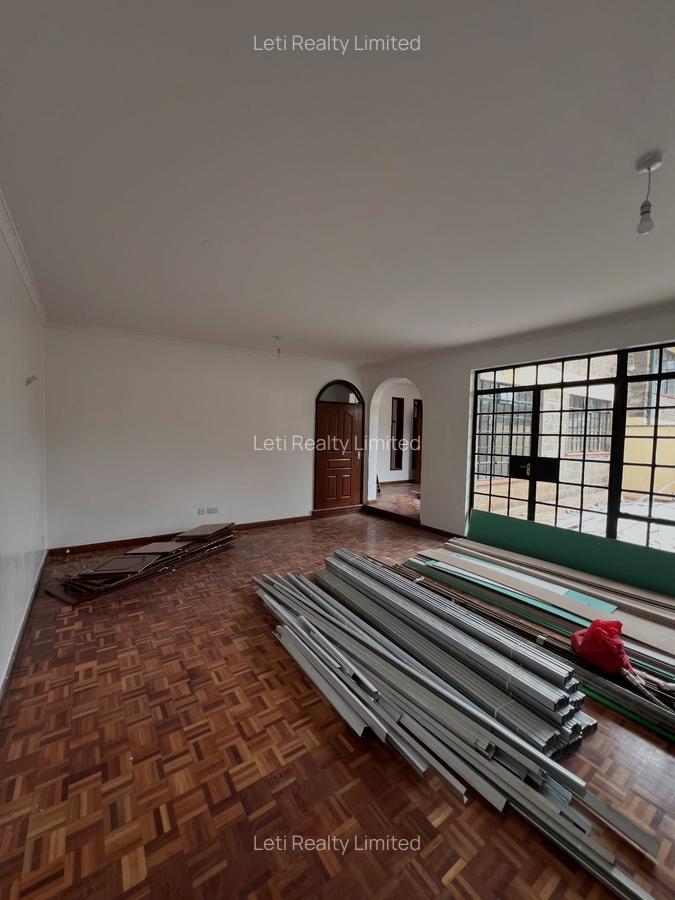 4 Bed Townhouse with En Suite in Lavington - 3