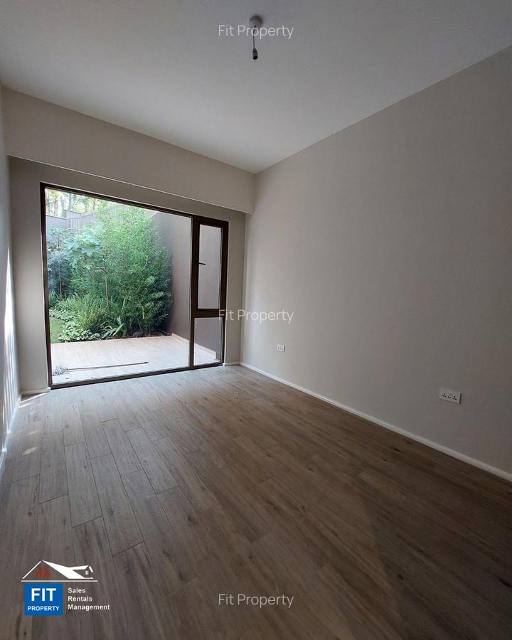 3 Bed Apartment with En Suite in Nyari - 14