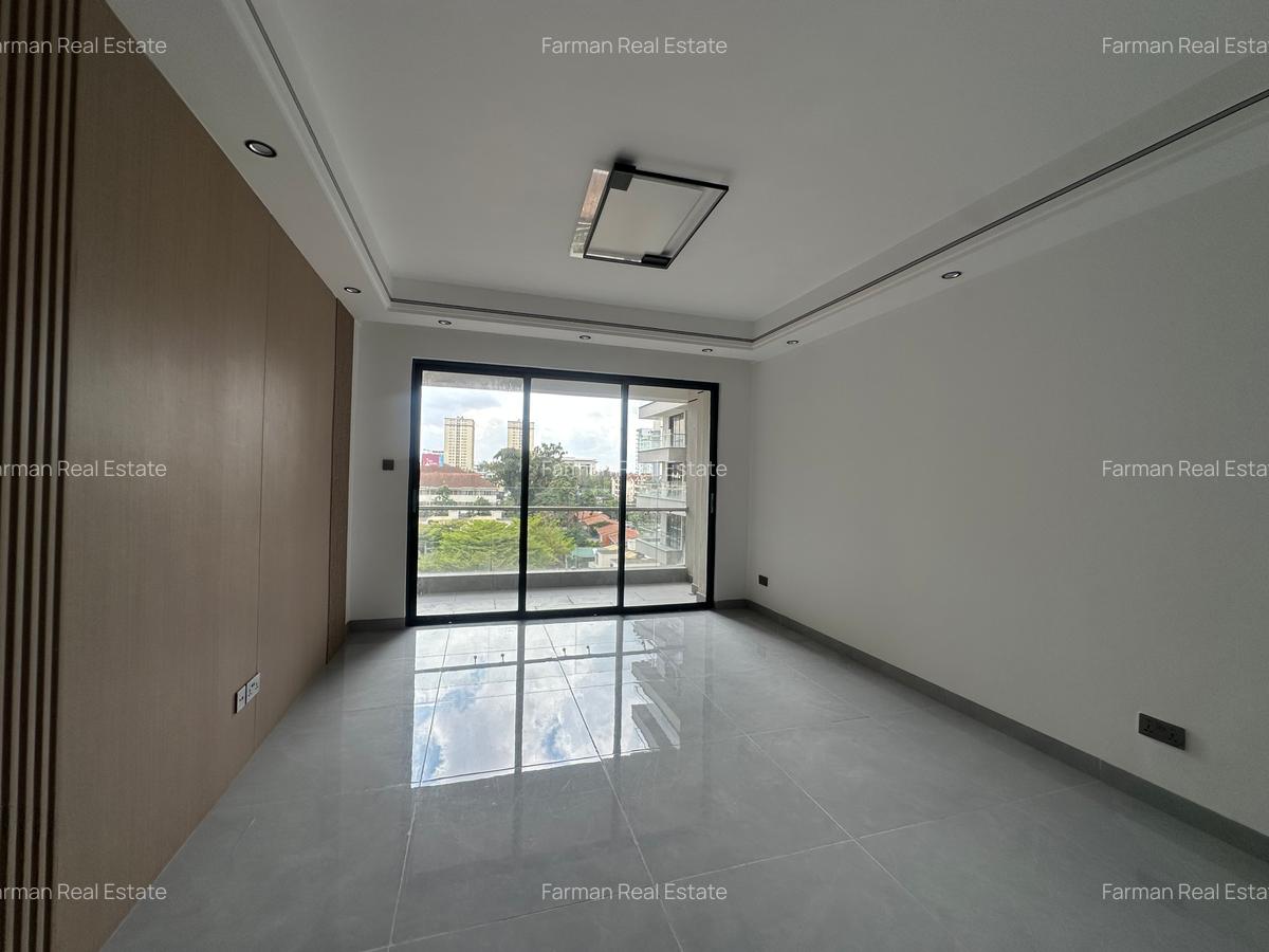 1 Bed Apartment with Swimming Pool in Kilimani - 2