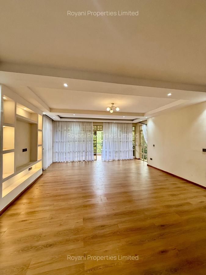 9 Bed House with En Suite in Rosslyn - 2