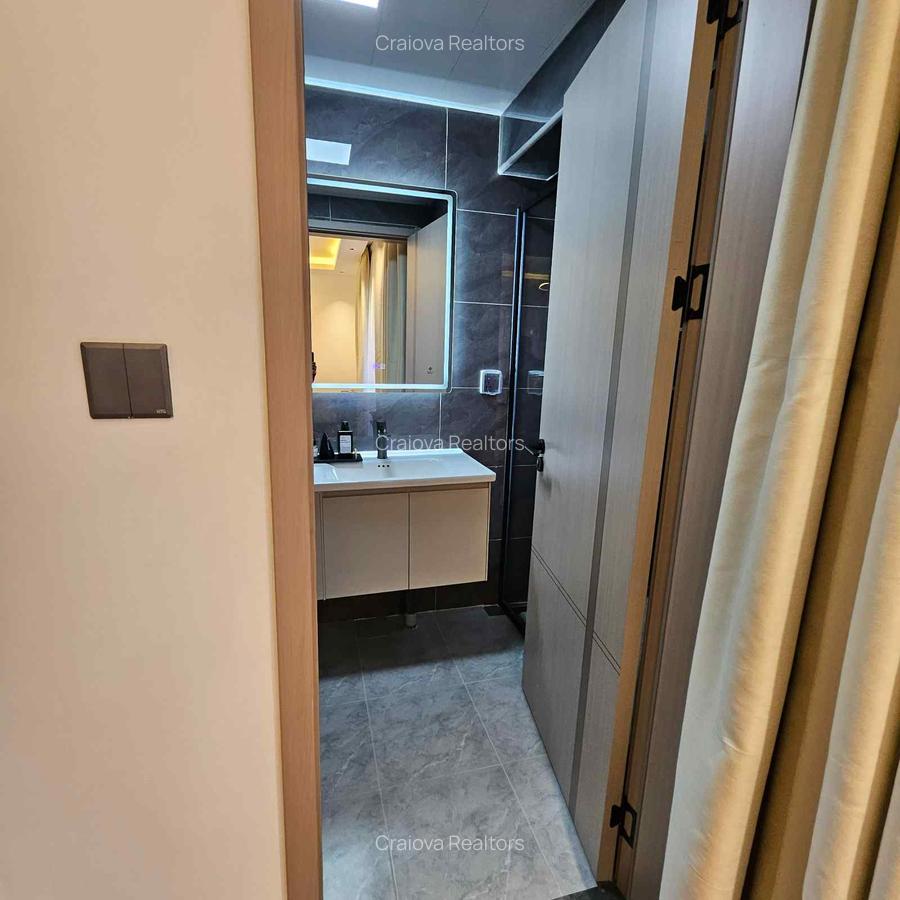 3 Bed Apartment with En Suite at Near Kenya High - 9