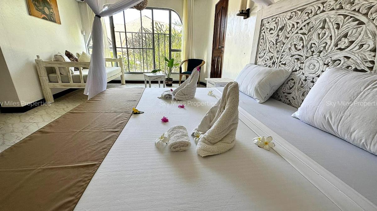 5 Bed Villa with En Suite at Diani - 7