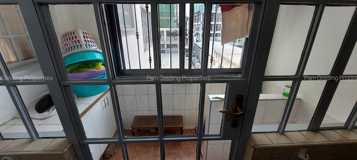 3 Bed Apartment with En Suite in Westlands Area - 4