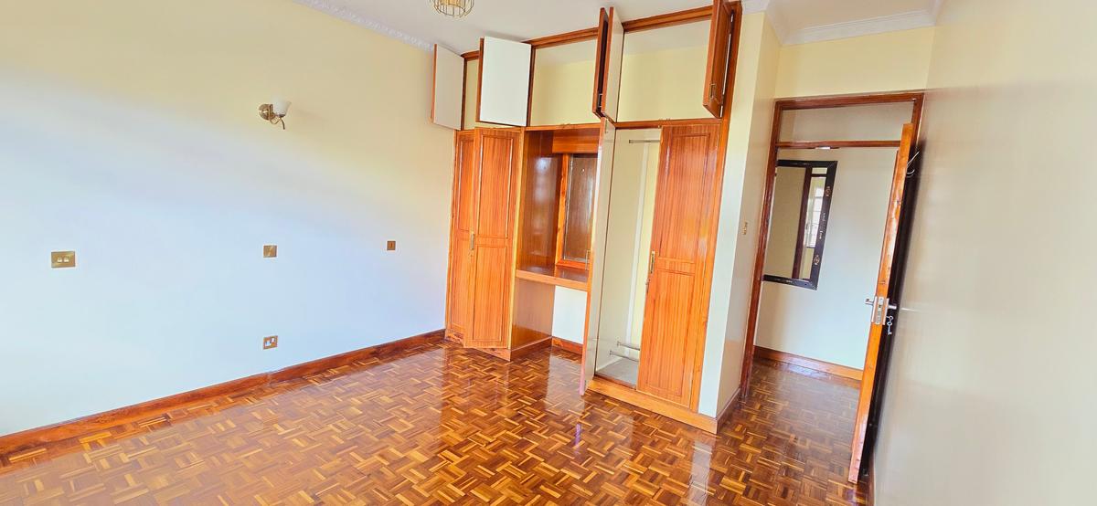 3 Bed Apartment with En Suite at Riverside Garden - 9