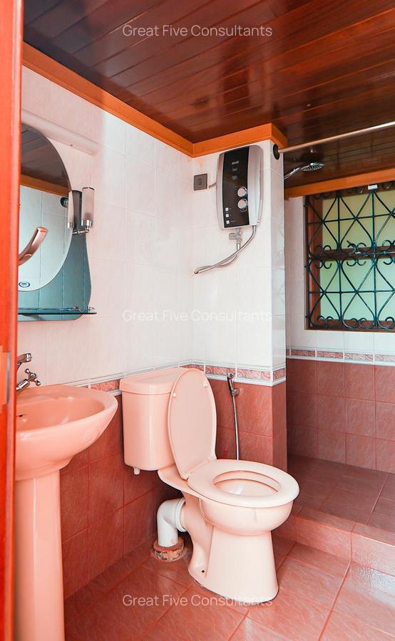 5 Bed Villa with En Suite in Kitisuru - 18