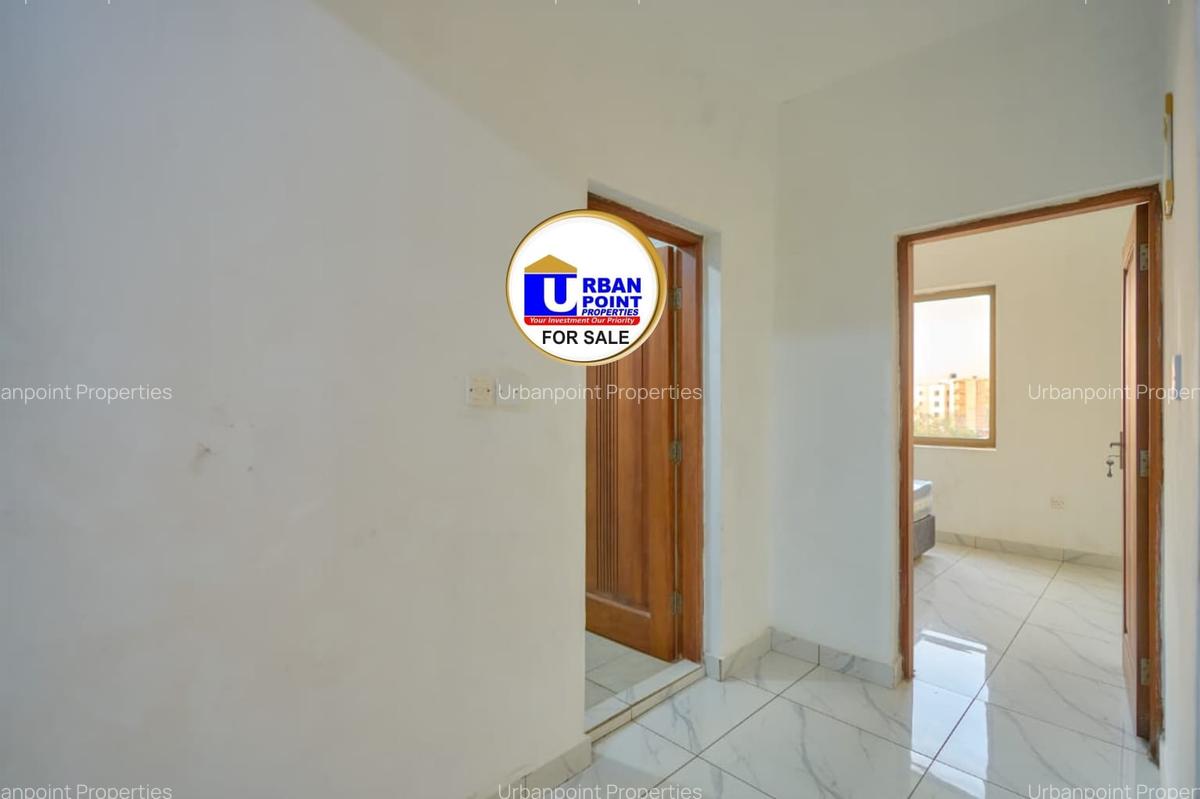 1 Bed Apartment with En Suite in Bamburi - 9