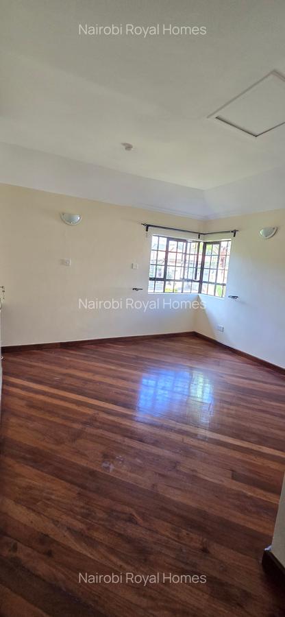 4 Bed House with En Suite at Plains 34 - 16