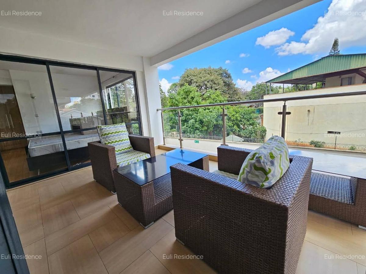 Serviced 2 Bed Apartment with En Suite at Brookside Drive - 1