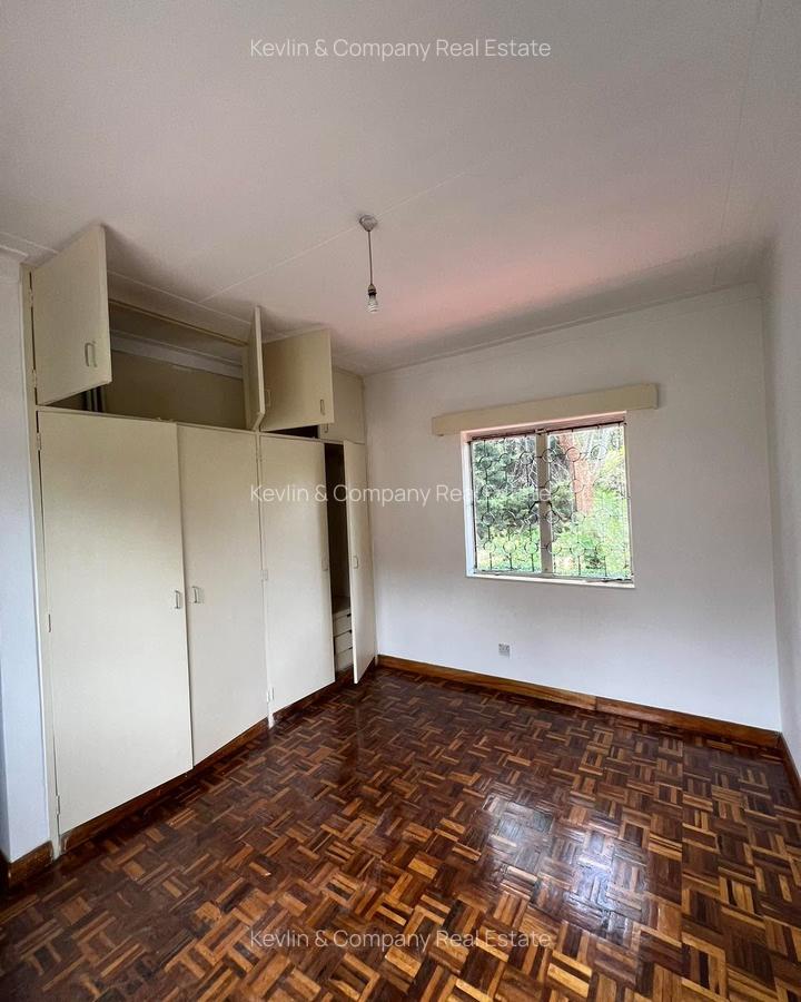 4 Bed Townhouse with En Suite in Lavington - 5
