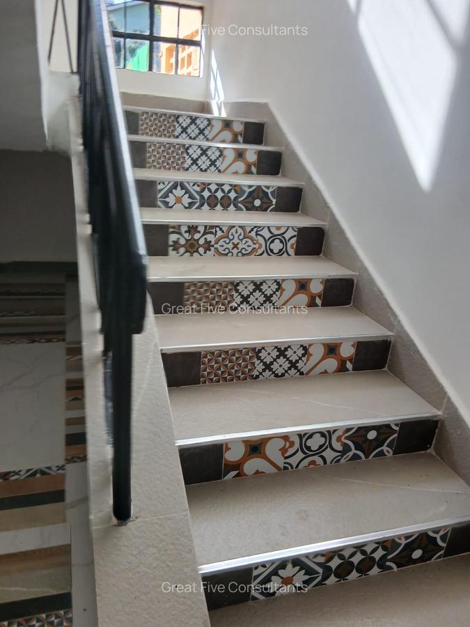 5 Bed Villa with En Suite in Nyari - 12