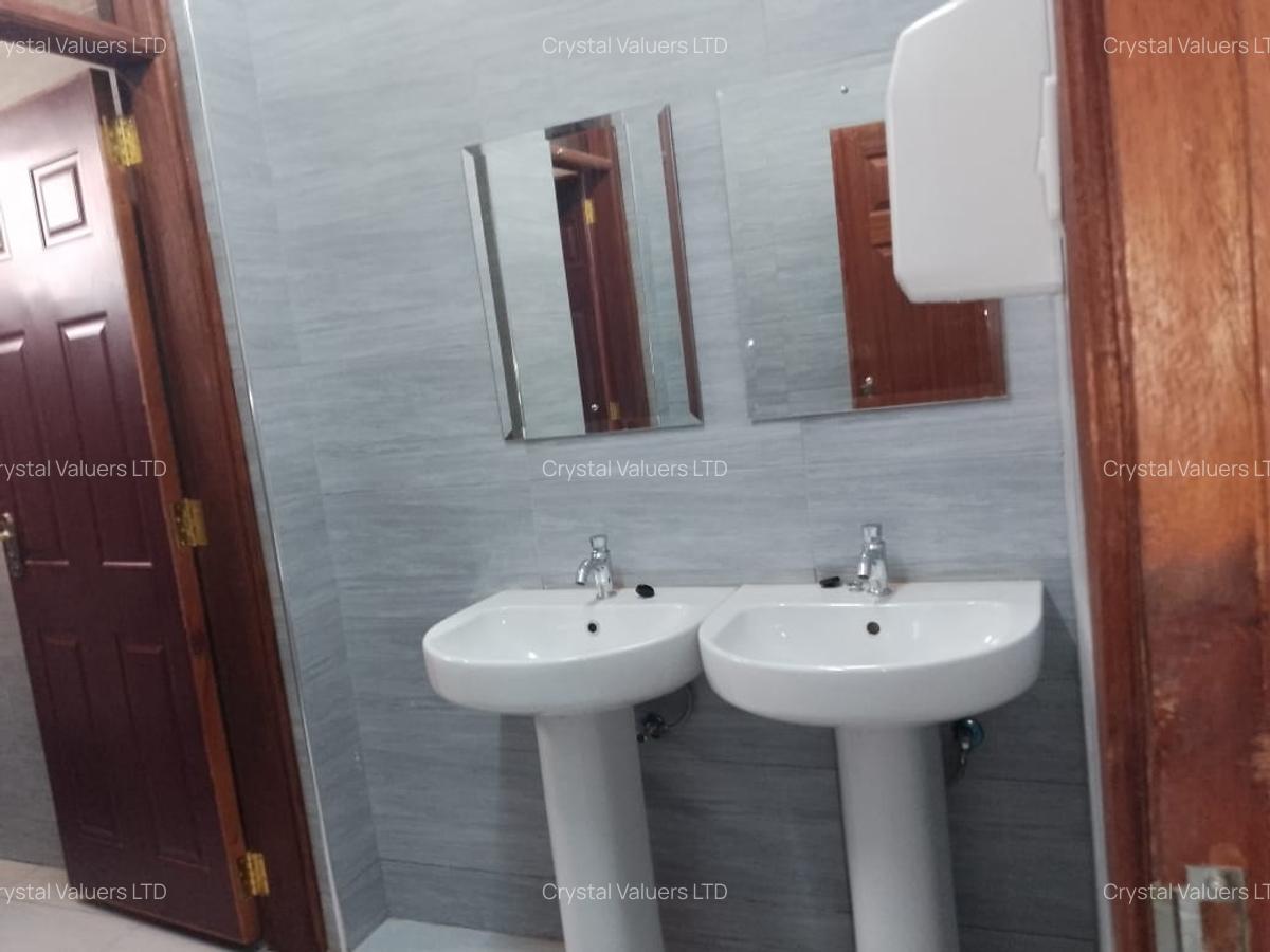 Office with Lift in Tatu City - 3