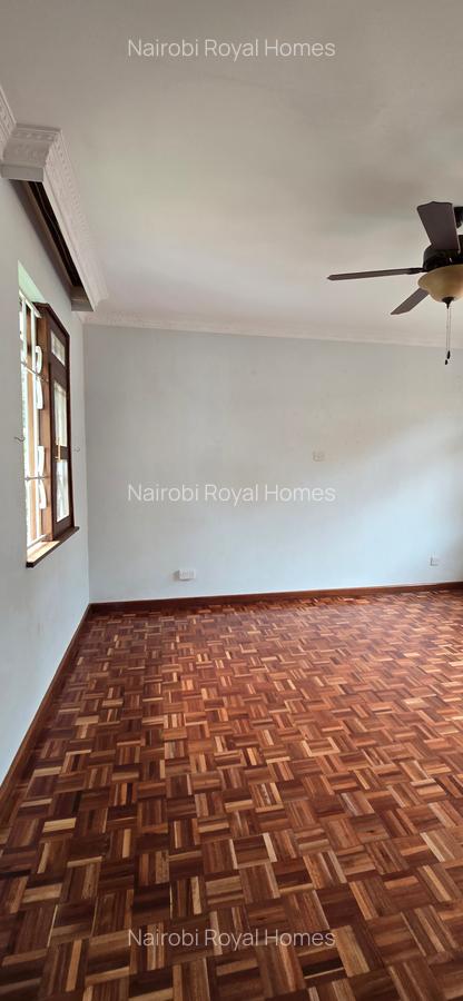 5 Bed House with En Suite at Mimosa Drive - 15