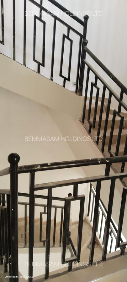 4 Bed Villa with En Suite at Community Road - 17