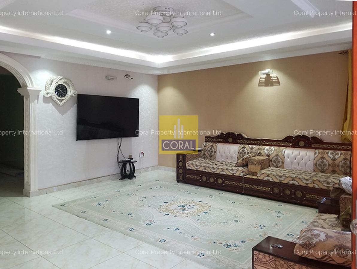 6 Bed House with Garden in Kenyatta Road - 3