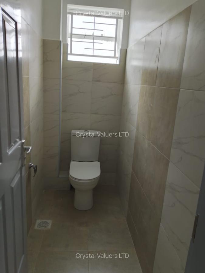 3 Bed Apartment with Lift in Naivasha Road - 9